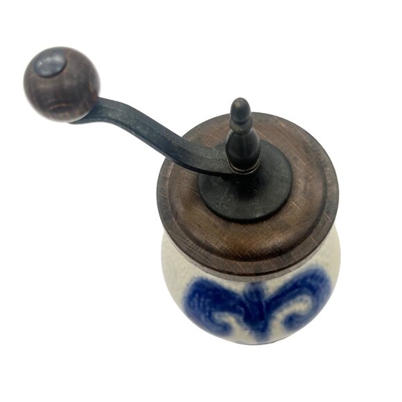 Zassenhaus W Germany Salt Glaze Stoneware Pepper Grinder Mill Wood Fleur-de-lis - Picture 4 of 8